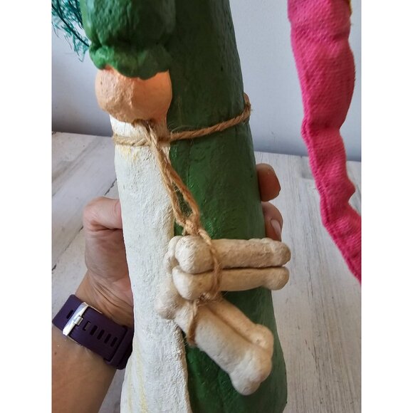 Vintage paper mache witch bone‎ statue figurine shabby chic hat - Picture 6 of 9